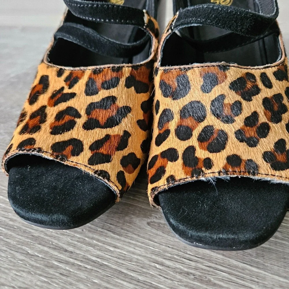 LuLaRoe Leopard Print Sandals Womens 7.5 Block Heel Open Toe Strappy Faux Suede